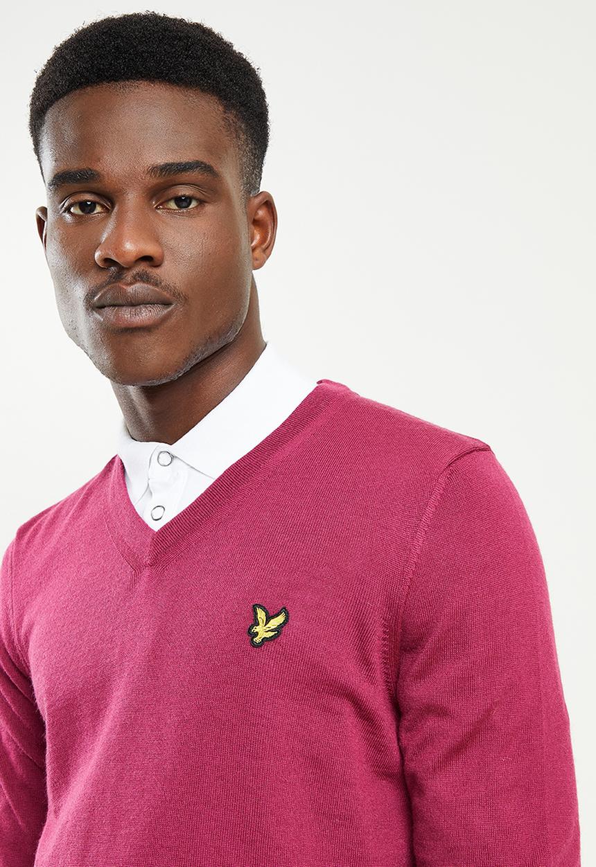 Lyle & Scott - Golf v neck pullover - pink 