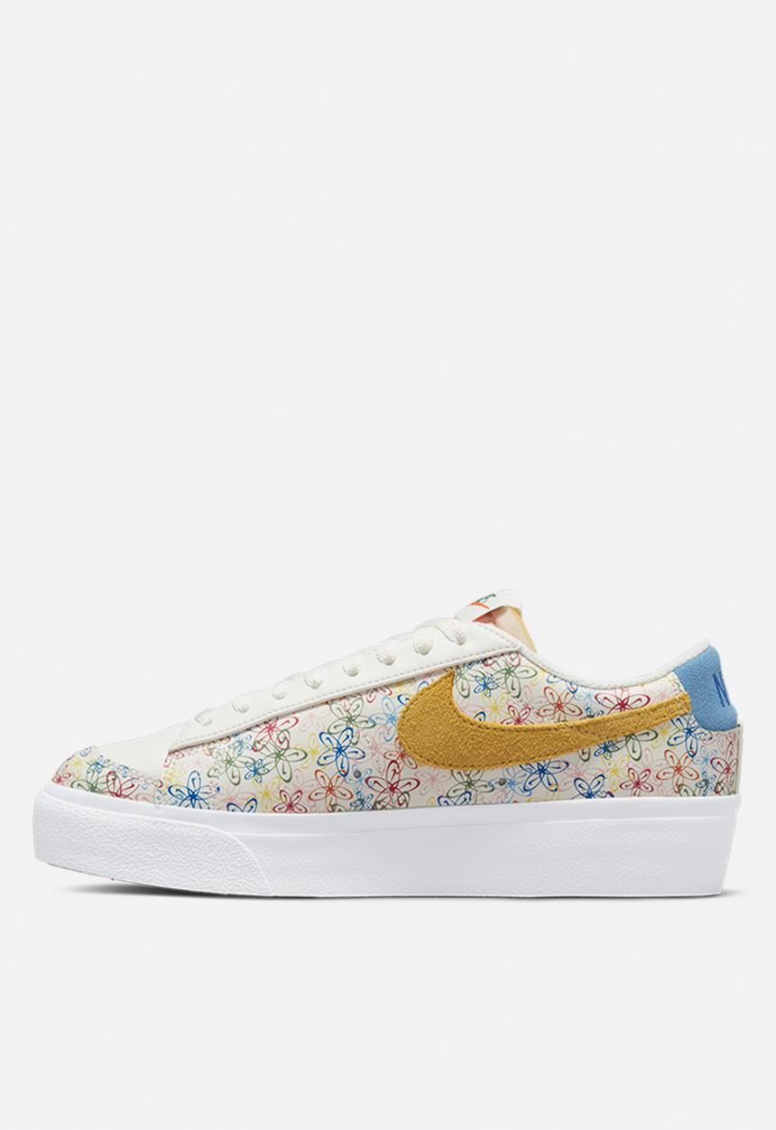 Nike - Wmns blazer lw platform - sail/university blue-vivid sulfur