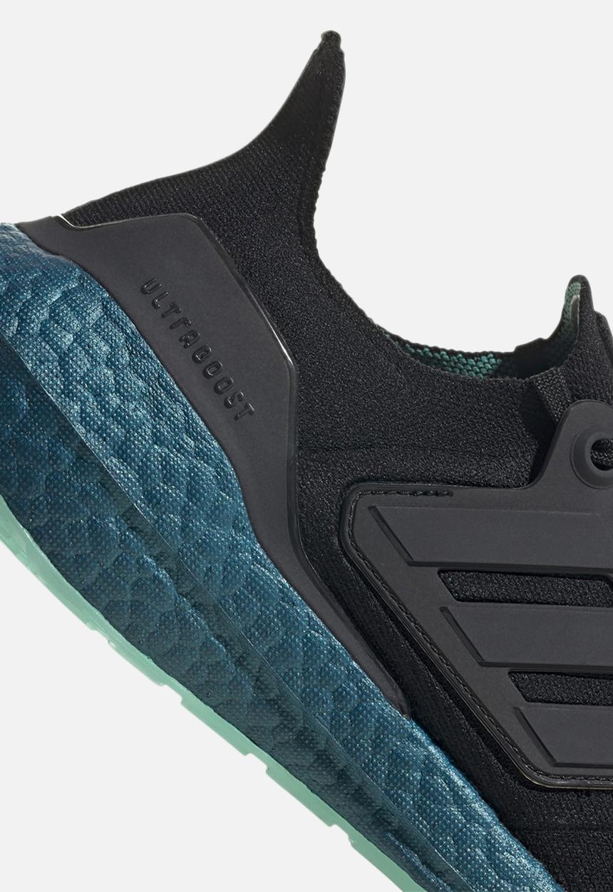 adidas Performance - Ultraboost 22