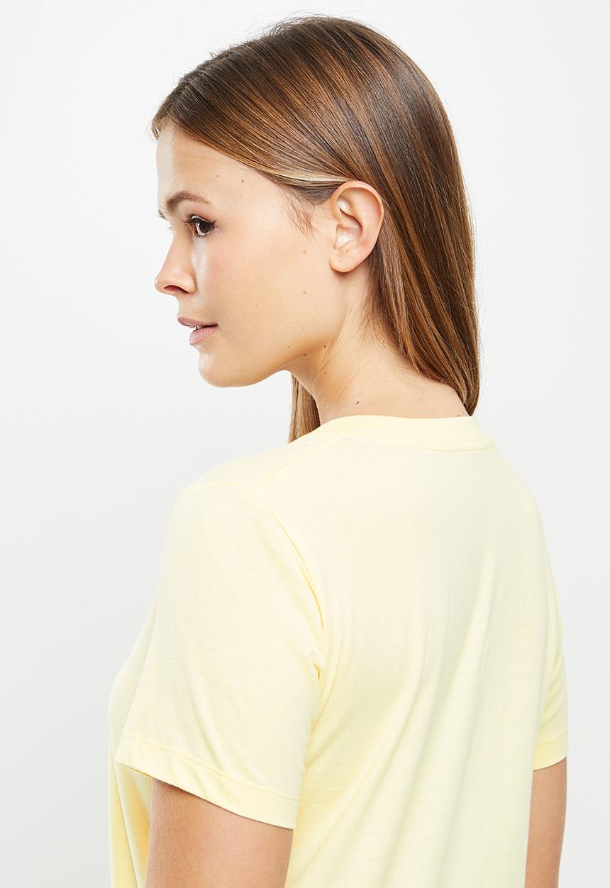 Converse - Center front nova classic tee - lemon drop