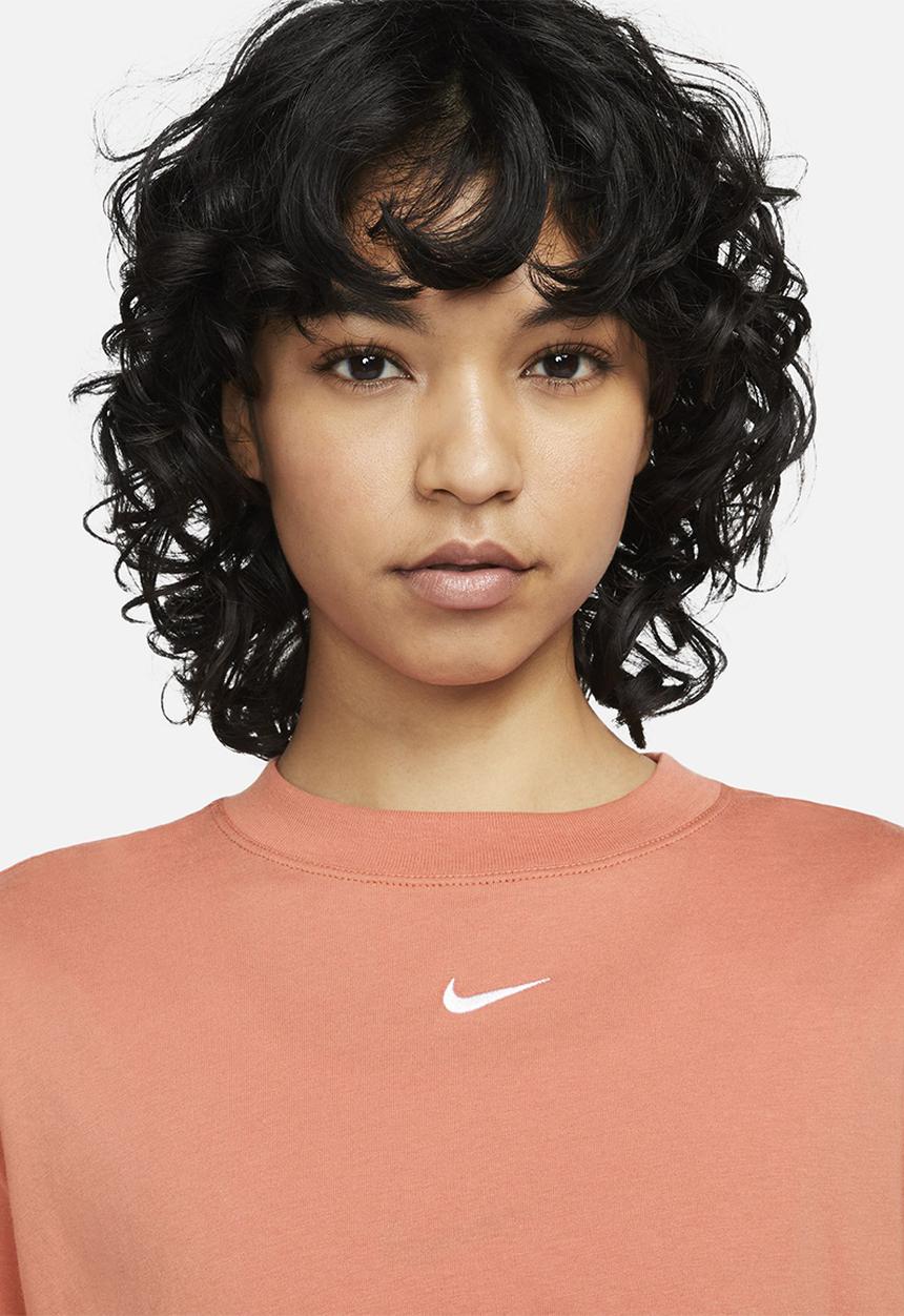 Nike - W nsw essntl tee bf lbr - madder root