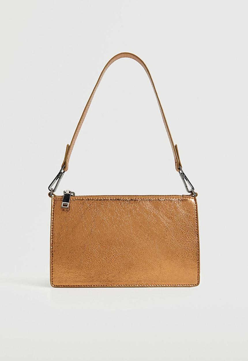 MANGO - Glossy baguette bag - ochre