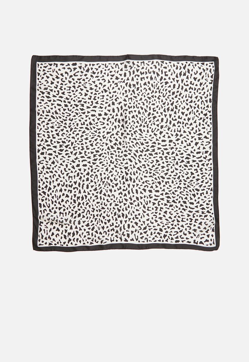 Superbalist - Animal print neckerchief - black & white