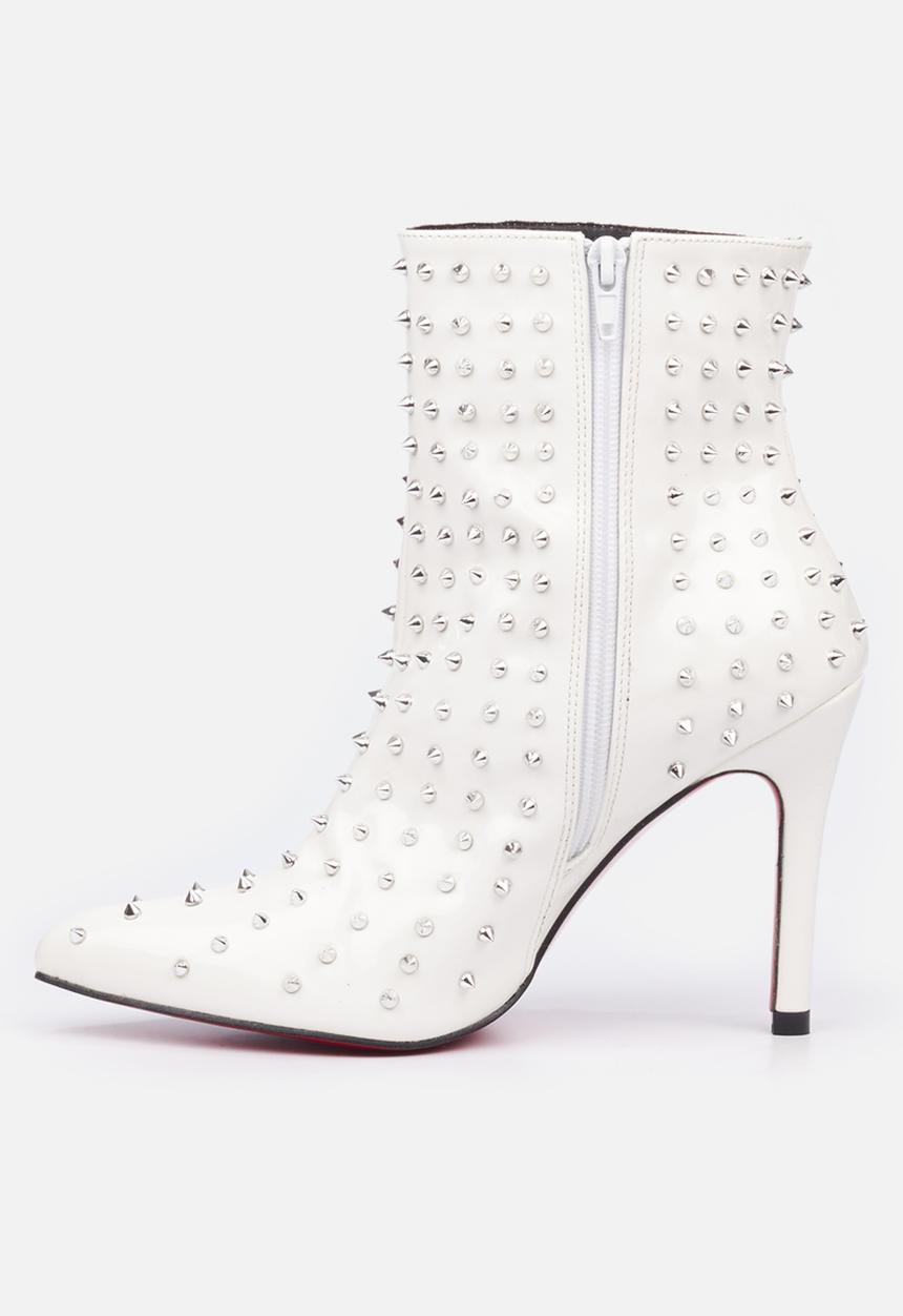 Miss Black - Bomb1 studded ankle boot - white