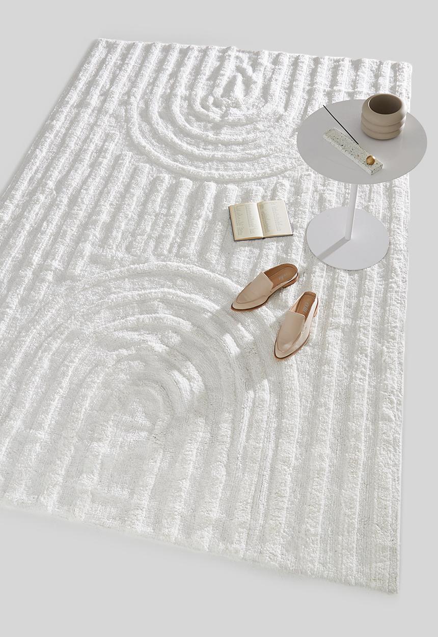 Sixth Floor - Arc cotton tufted rug – white