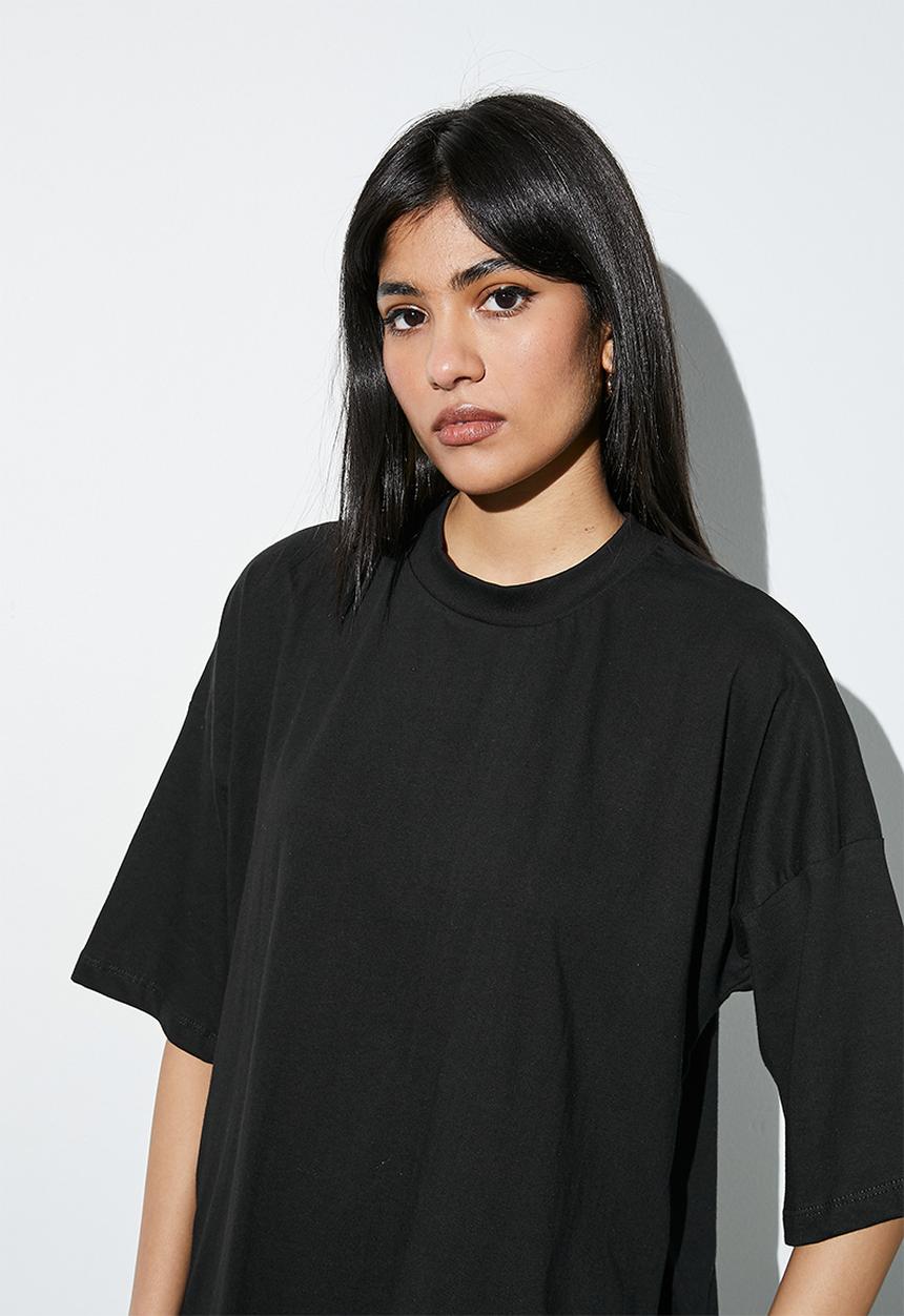 Superbalist - Curved hem longline tee - black