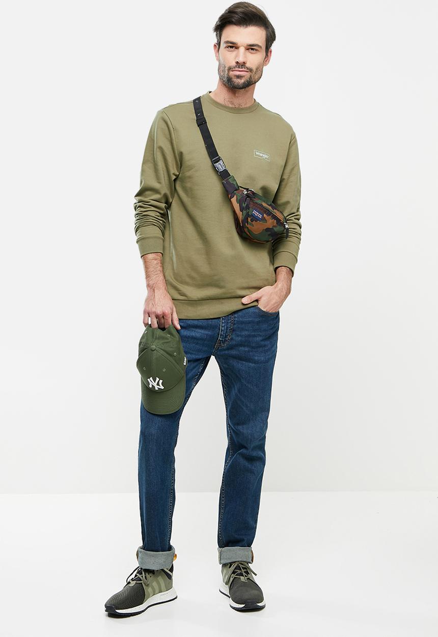 Wrangler - Small box crew sweat - dusty green