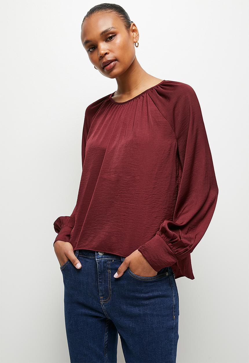 MILLA - Satin gauged neck blouse - berry