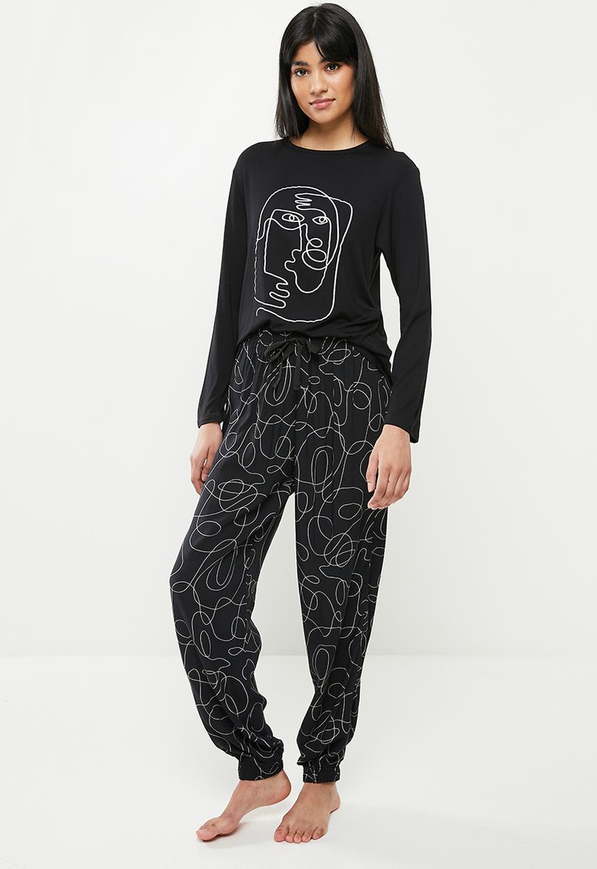 Superbalist - Sleep long sleeve fitted top and pants set - black 