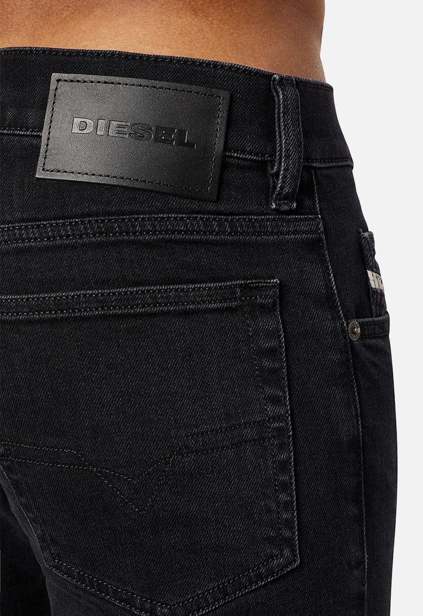Diesel  - D-mihtry tapered jeans - black