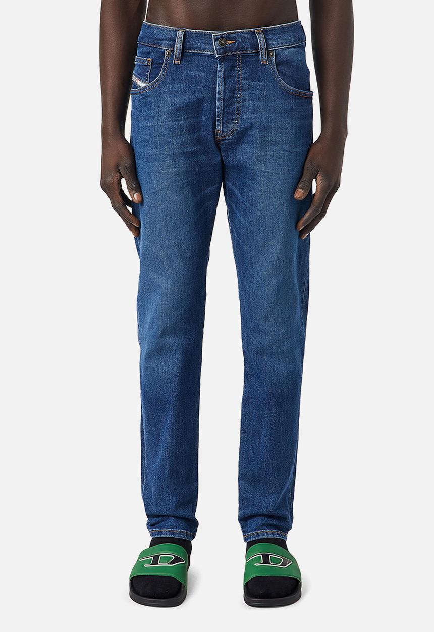 Diesel  - D-yennox tapered jeans - mid wash blue