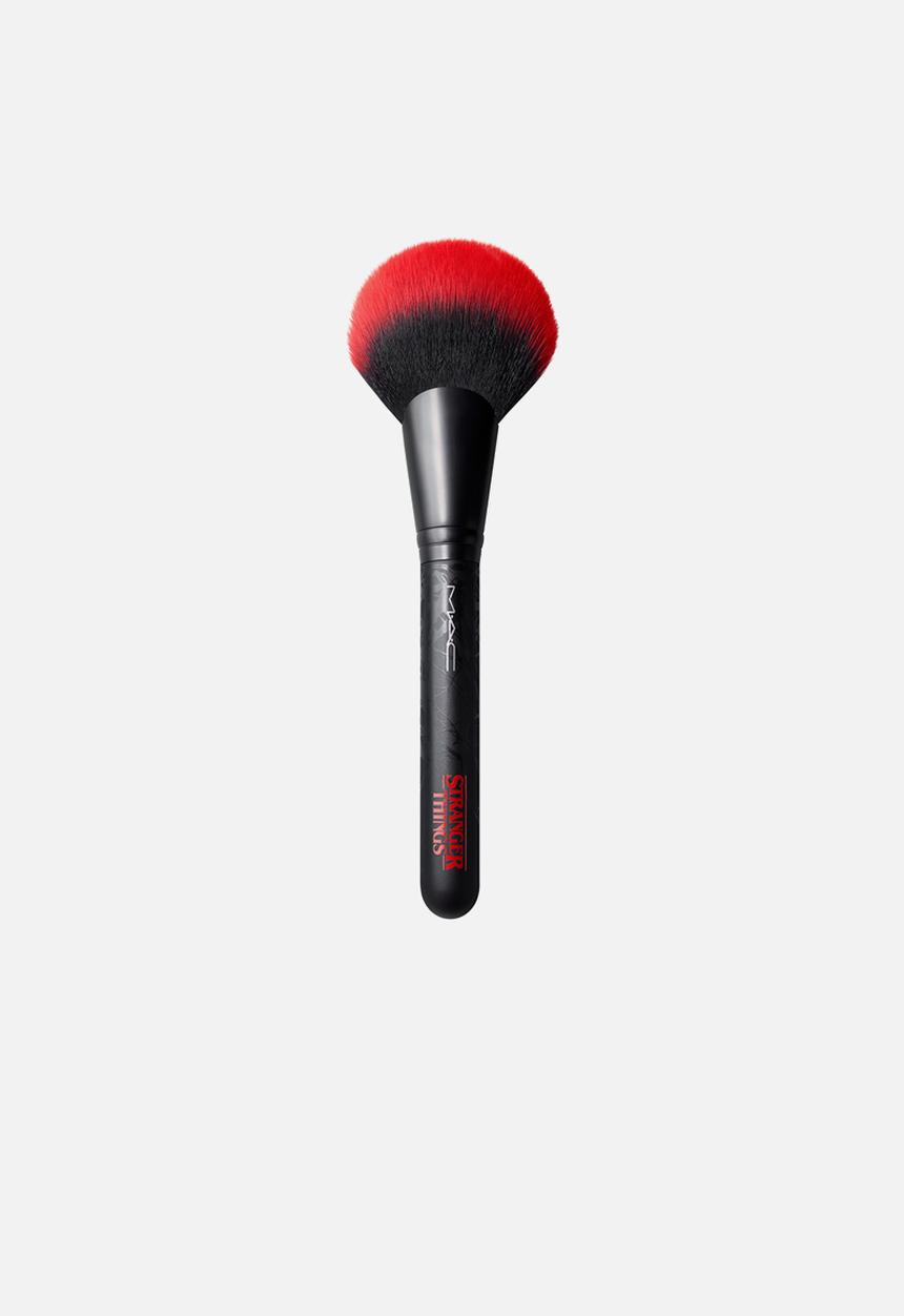 MAC - M·A·C X Stranger Things - 140 Synthetic Face Brush
