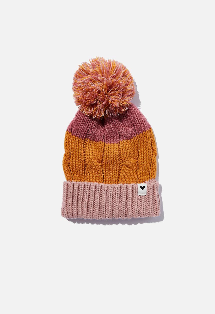 Cotton On - Winter cable beanie - very berry/tumeric latte/zephyr