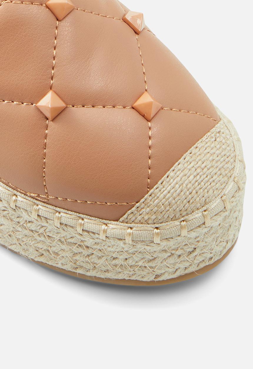 Call It Spring - Belladonna slip on - medium beige