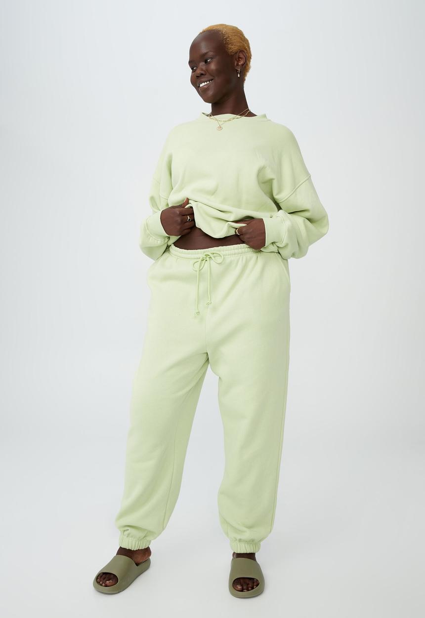 Cotton On - Curve classic trackpant - foam green