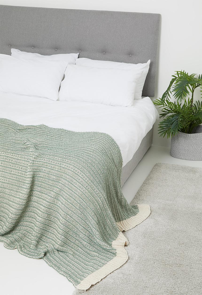 Sixth Floor - Cotton knitted throw - sage green