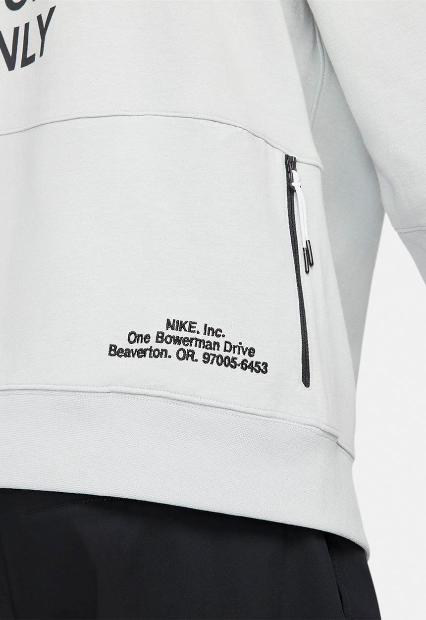 Nike - NSW  Authorized Graphic Crew Sweatshirt - Grey & black
