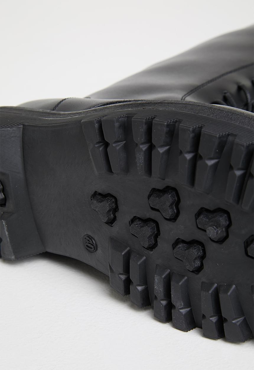 Madison® - Silvan chunky lace up boot - black