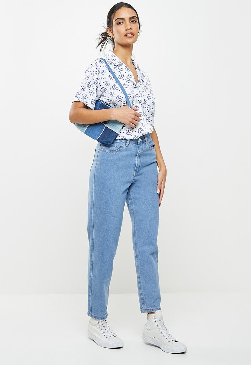 Glamorous - Glamorous care  royal blue geo print shirt  coord - blue & white 