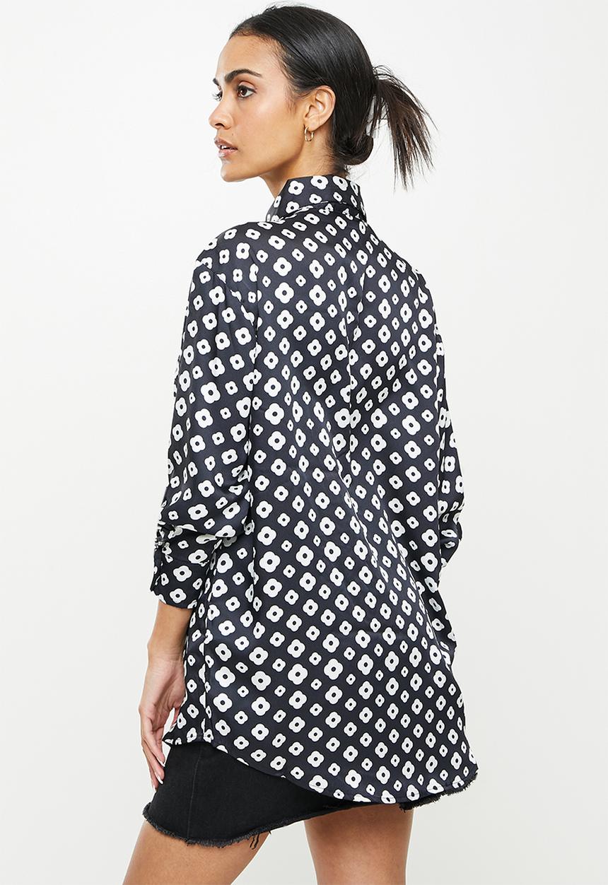 Glamorous - Mono geo flower print long sleeve shirt - black & white 