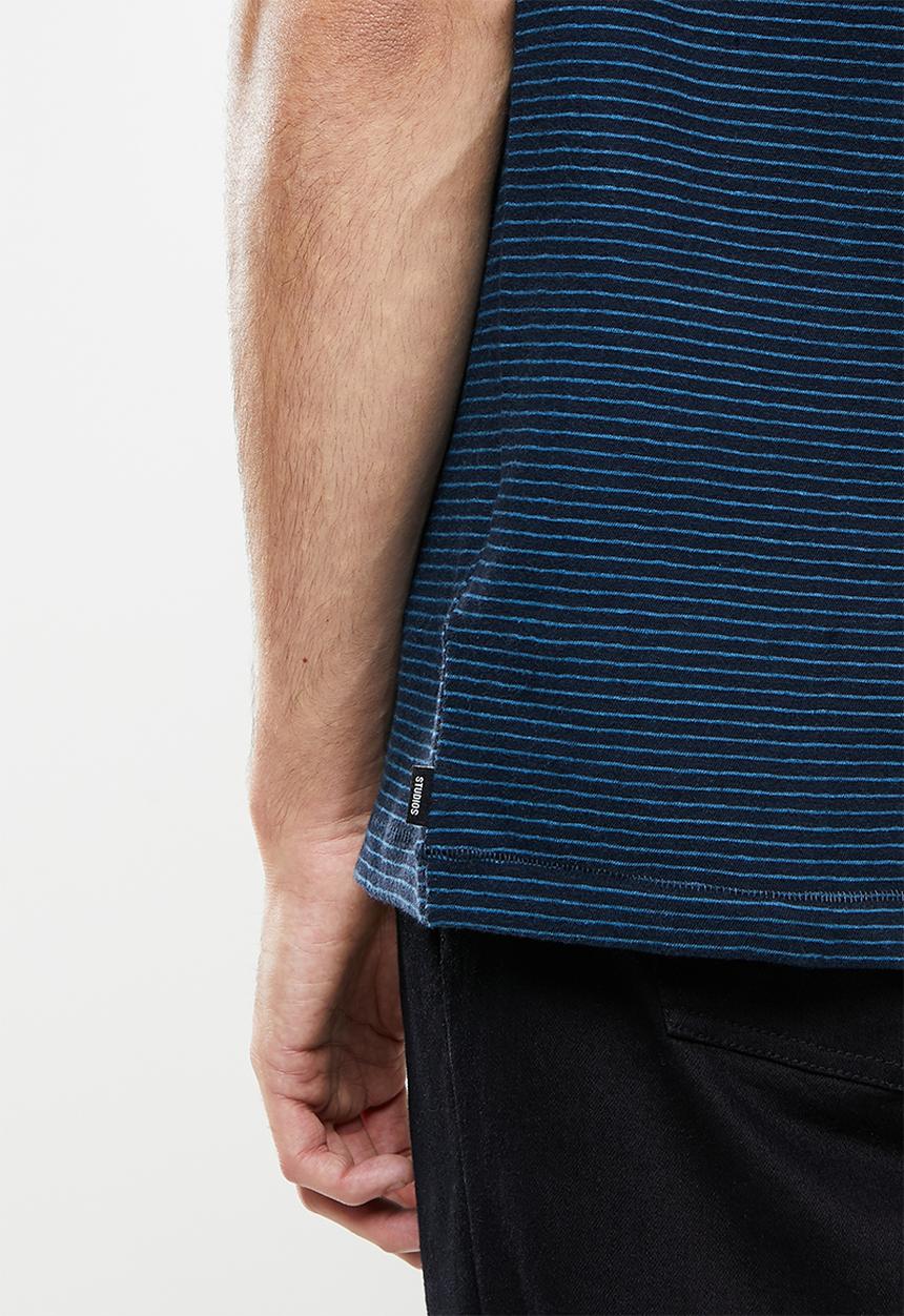 Superdry. - Studios hemp blend tee - navy & blue 