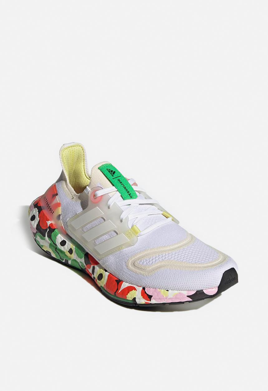 adidas Originals - Ultraboost 22 w x marimekko - ftwr white/pearl citrine