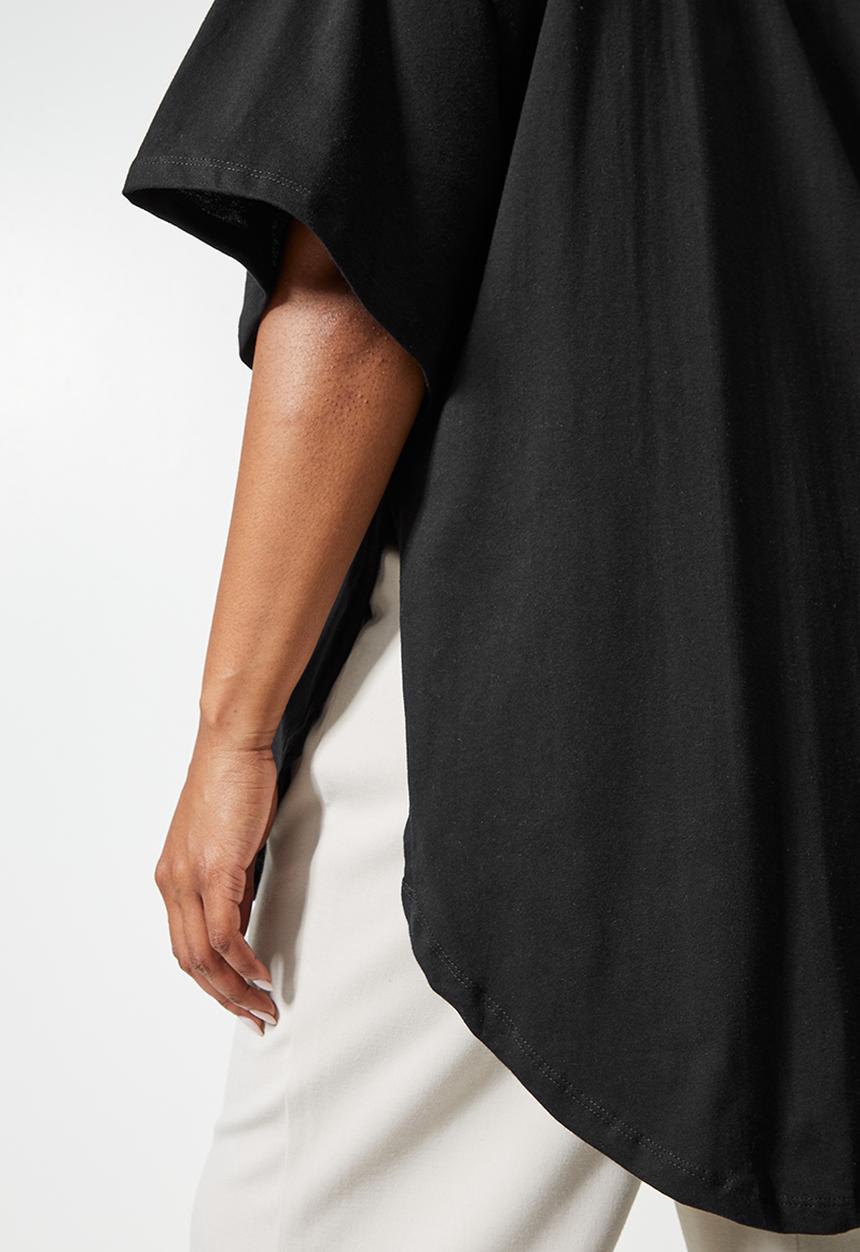 Superbalist - Curved hem longline tee - black