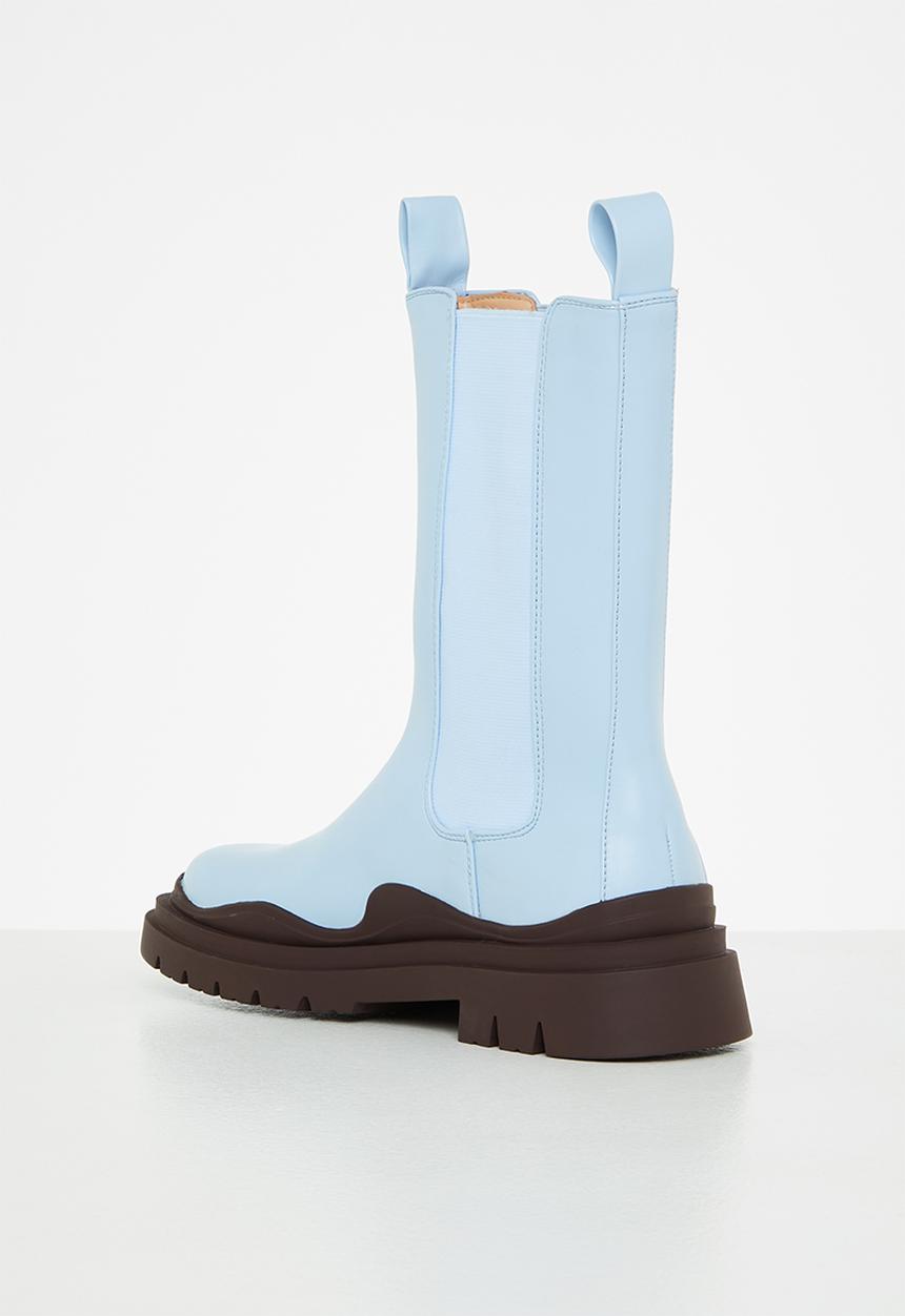 Public Desire - Cherry off chelsea boot - blue 