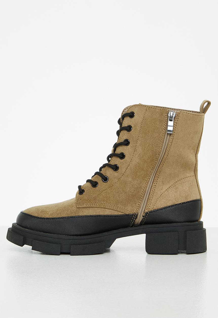 dailyfriday - Lizzy combat boot - tan