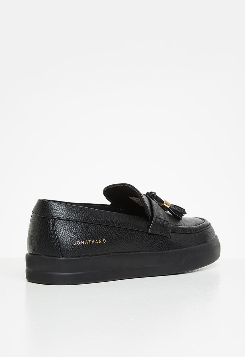 Jonathan D - J tassel - black