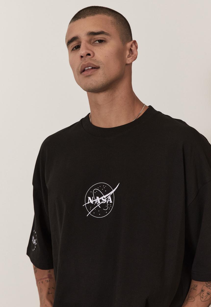 Factorie - Oversized nasa t shirt - lcn nas black white nasa emb