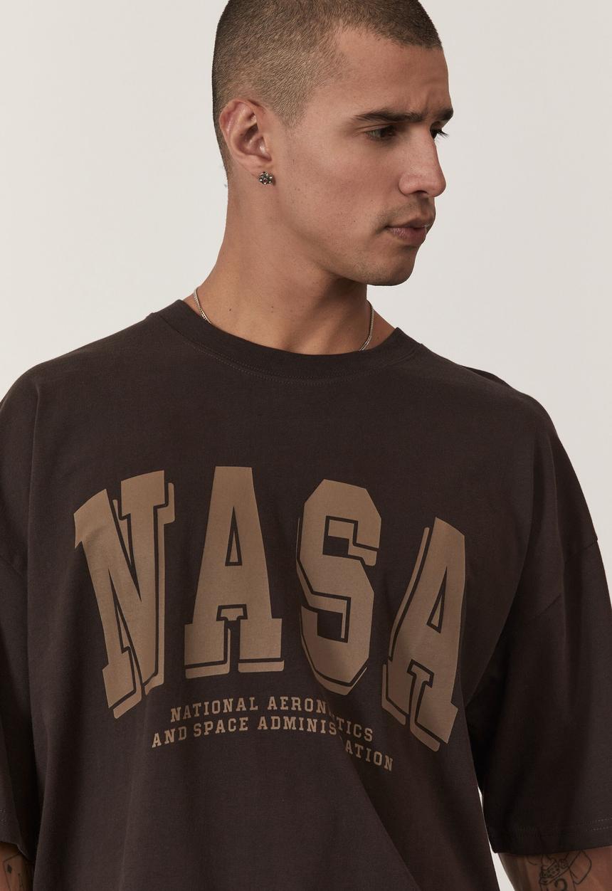Factorie - Oversized nasa t shirt - lcn nas choc torte nasa curve