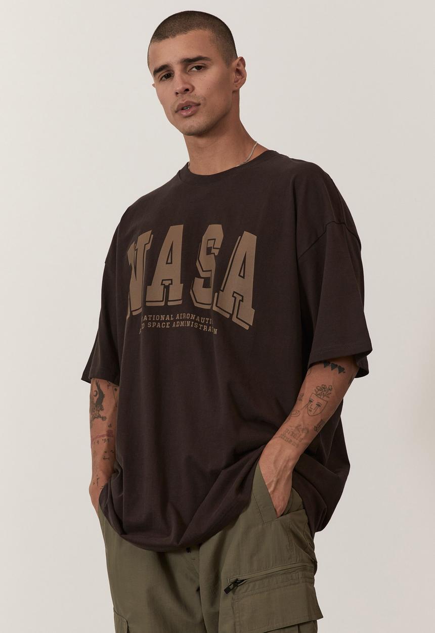 Factorie - Oversized nasa t shirt - lcn nas choc torte nasa curve