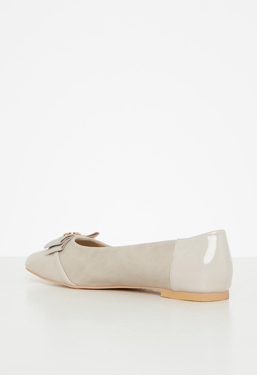 POLO - Bow faux suede pump - off white