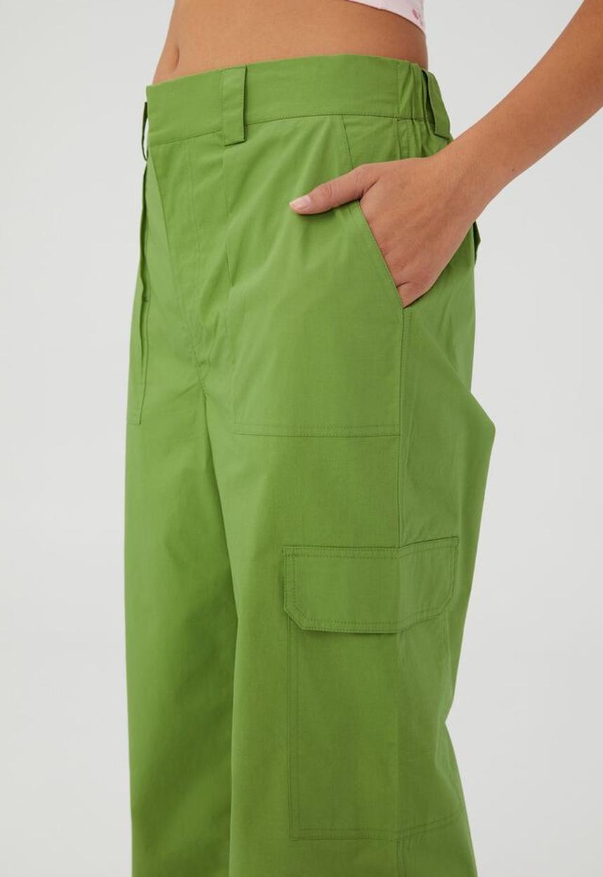 Cotton On - Scout cargo pant - camper green