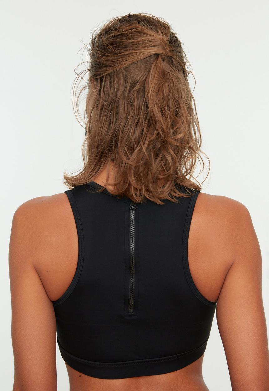 Trendyol - Mesh detailed bikini top - black
