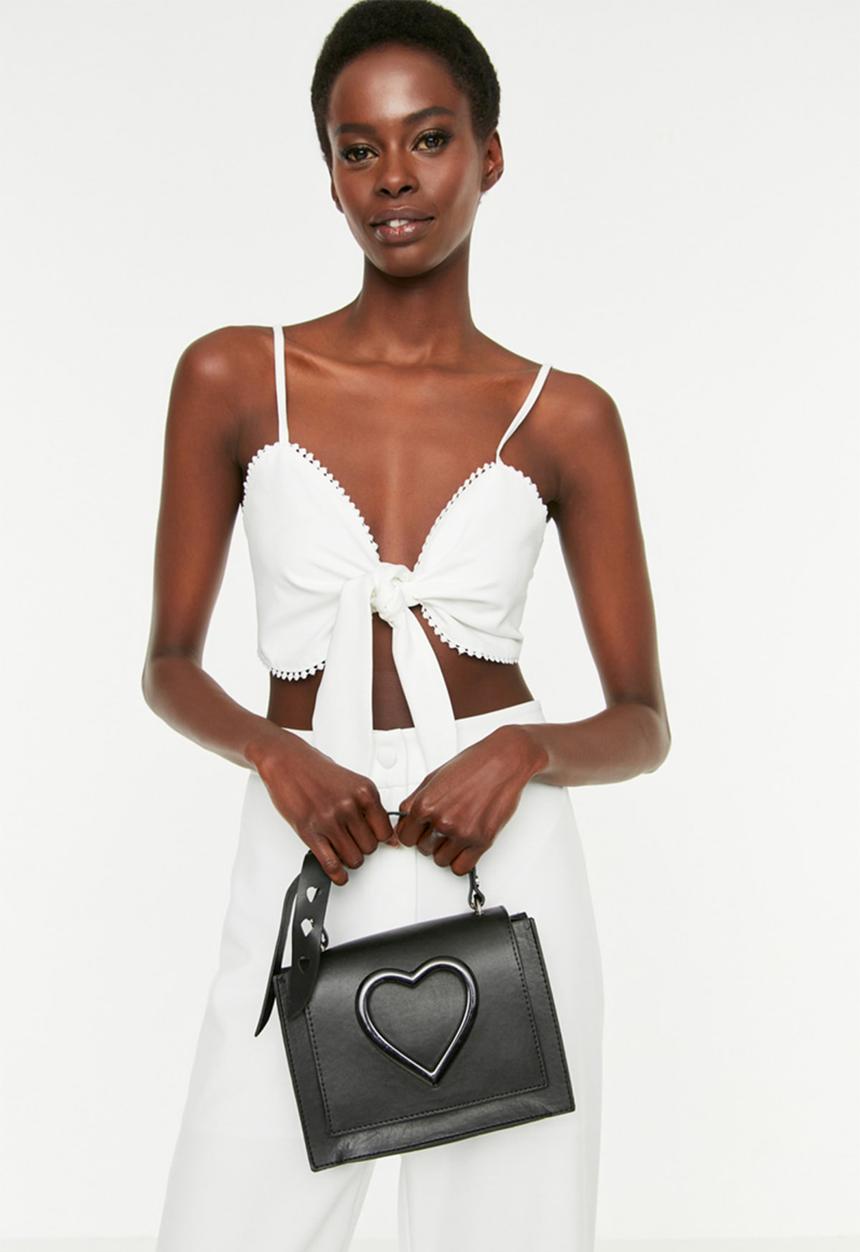 Trendyol - Heart detail shoulder bag - black