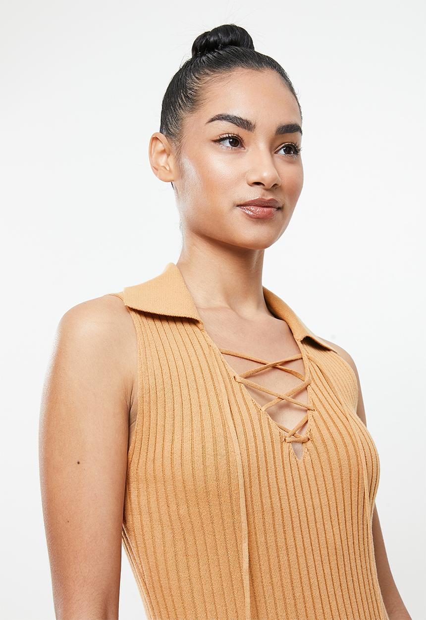 Glamorous - Petite ladies dress - tan