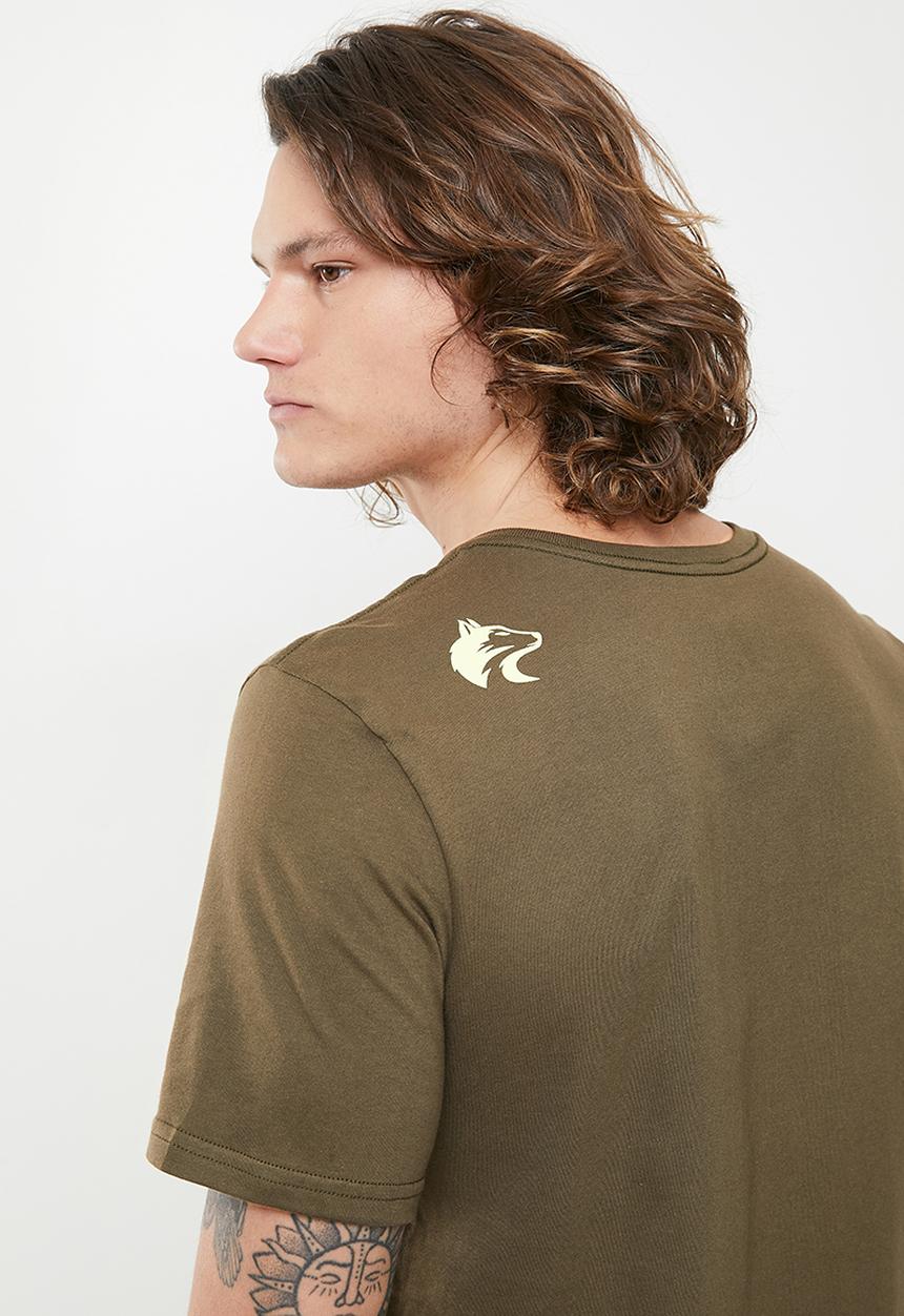 Wolf Rock - Bush light tee - dark army