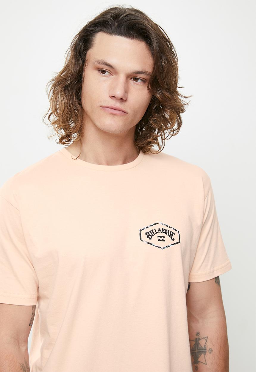 Billabong  - Exit arch short sleeve tee - dusty pink