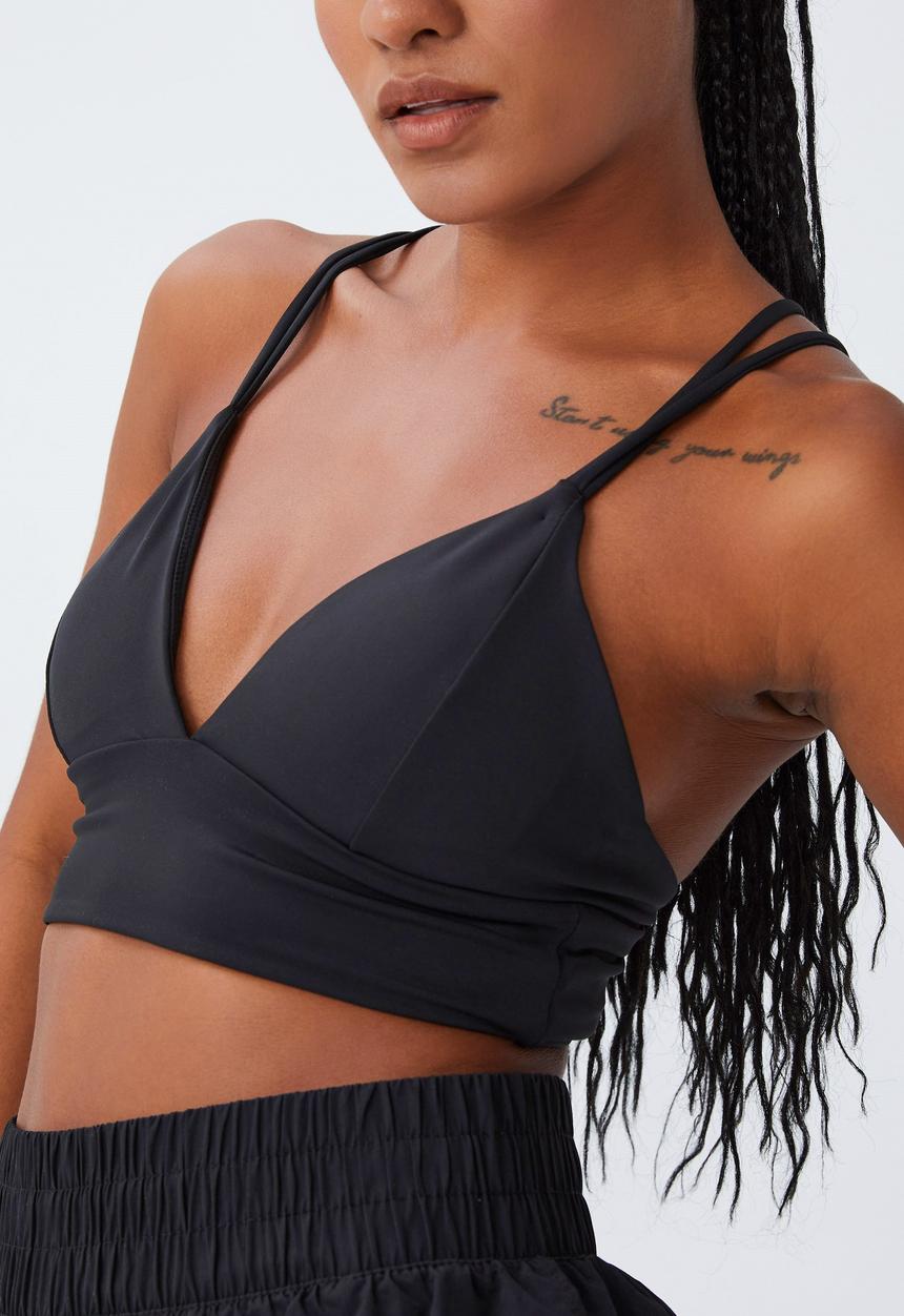 Cotton On - Contouring strappy crop - black