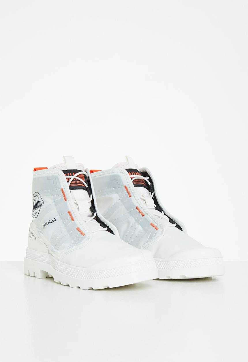 Palladium - Pampa travel - star white