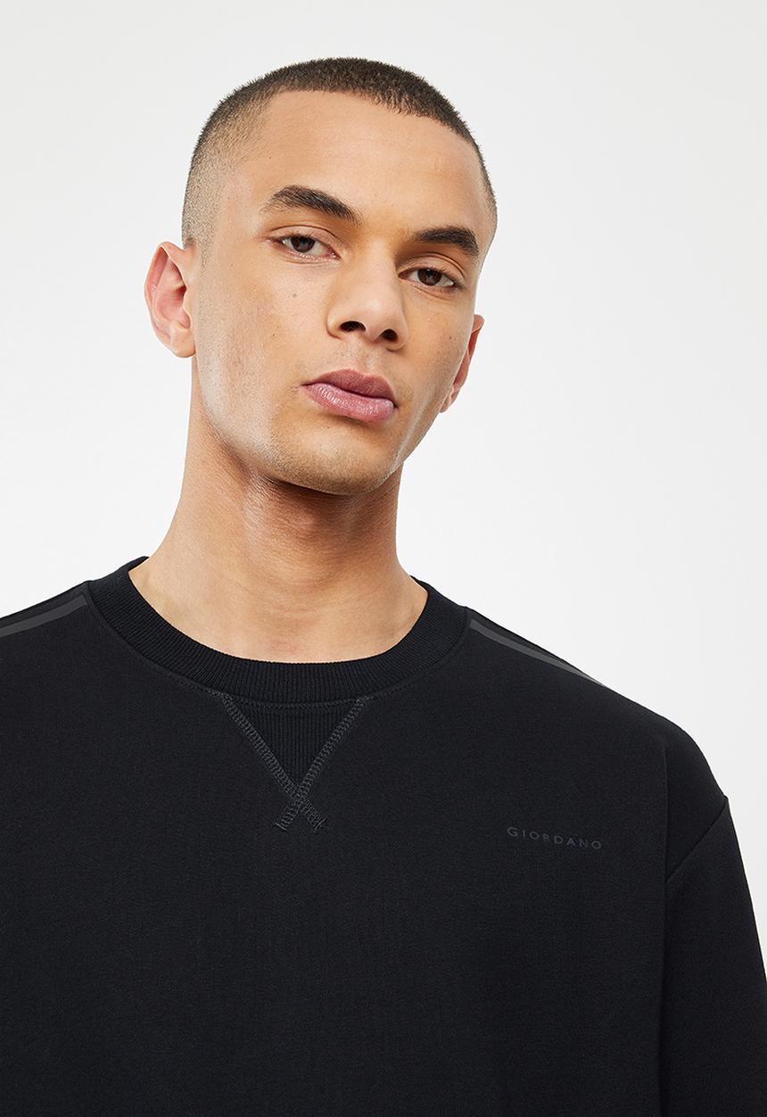 Giordano - Relaxed fit crew sweater - signature black