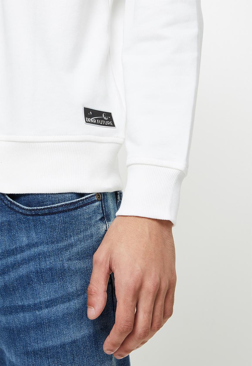 Giordano - Relaxed fit printed sweater - snow white
