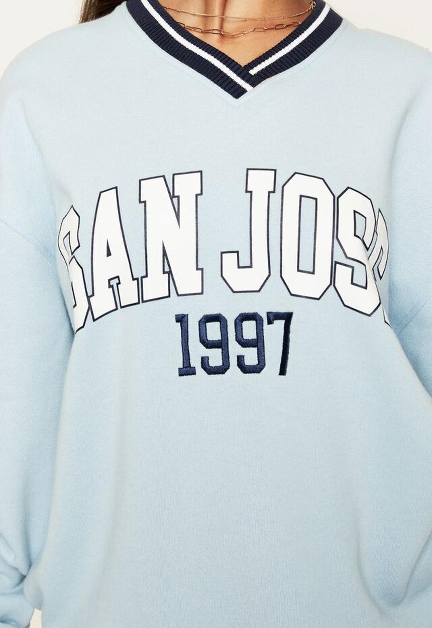 Supré  - Stevie v neck oversized jumper - cloud blue & san jose