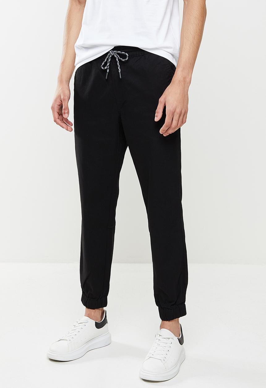 Giordano - Slim fit tapered woven jogger - signature black