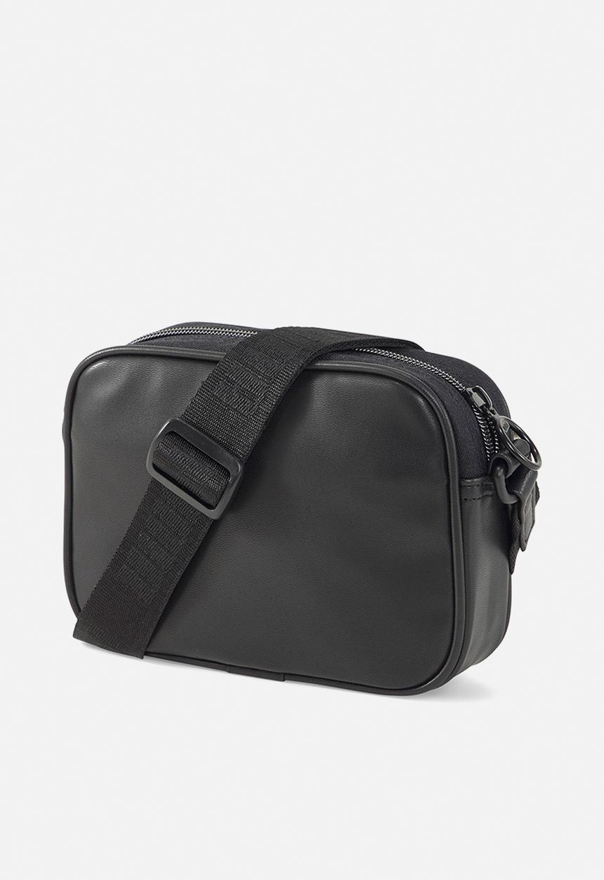 PUMA - Prime classics cross body bag - black