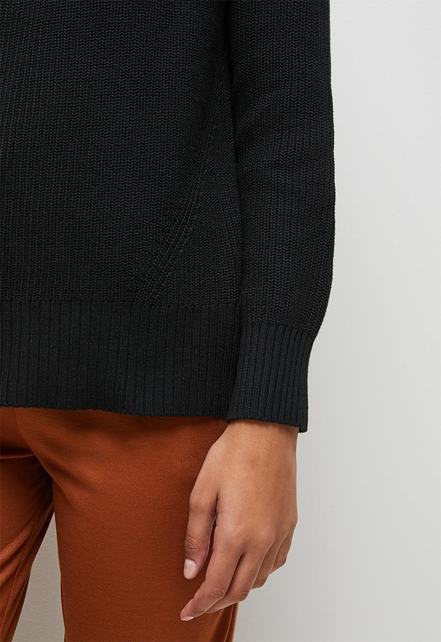 edit - Highneck raglan ribbed jumper - black