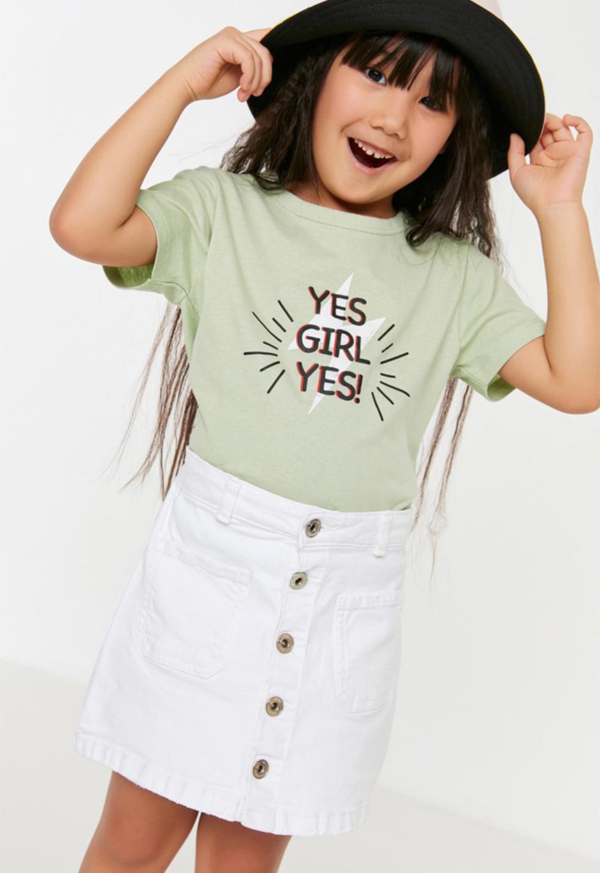 Trendyol - Yes girl yes! tee - green