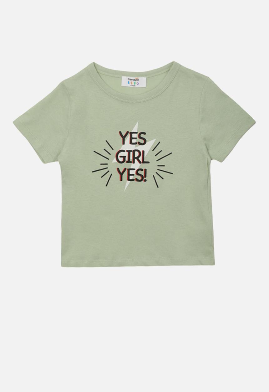Trendyol - Yes girl yes! tee - green